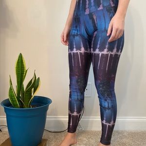 Onzie Leggings